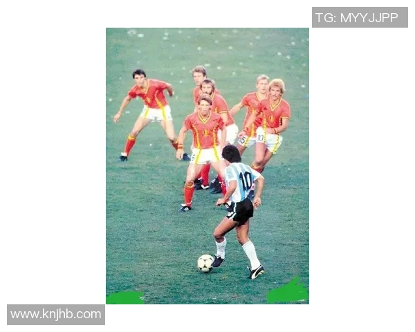 最新足球女球星头像图片合集展现她们的风采与魅力 最新足球女球星头像图片合集展现她们的风采与魅力