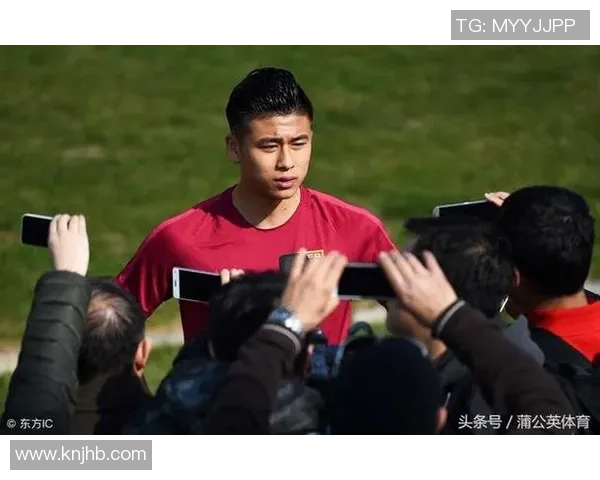 榆林首位女足球星崭露头角，闪耀赛场成就耀眼传奇