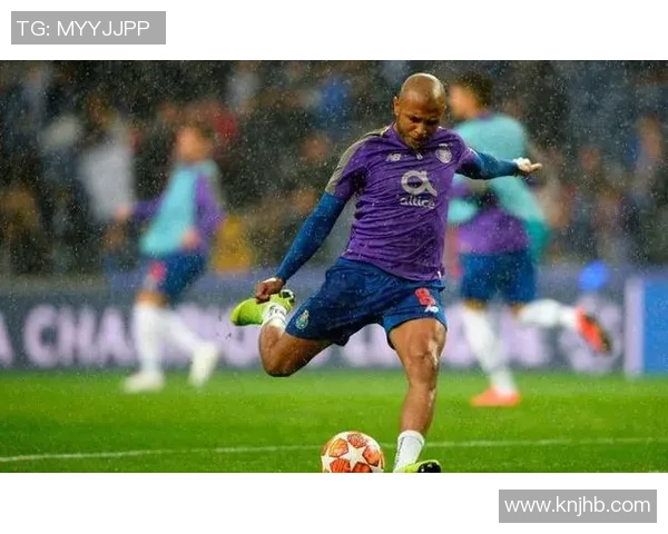 突尼斯男足核心球员在非洲杯的精彩表现与未来前景分析