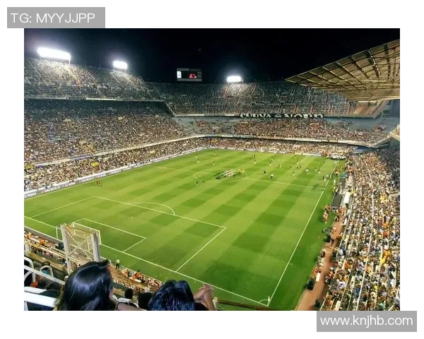 聚焦现役潜力足球新星解析他们如何引领未来绿茵赛场风潮