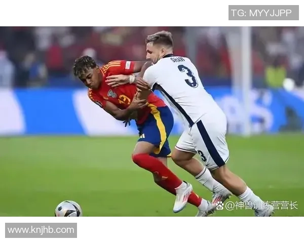 足球传奇球星巅峰对决：历史最佳球员的荣耀与梦想之路