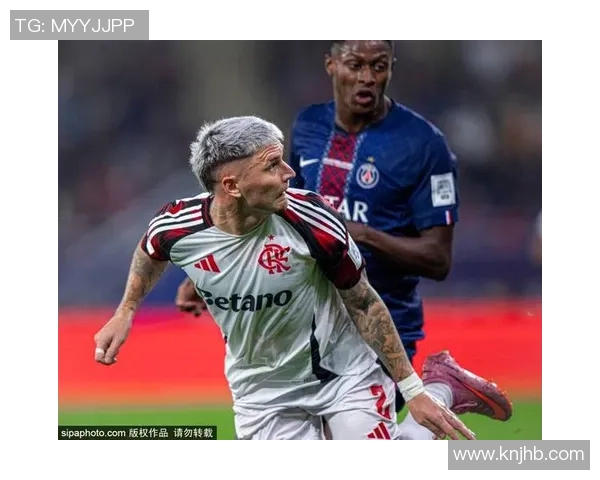 足球球星Instagram幕后生活揭秘 球场外的真实面貌与独特魅力