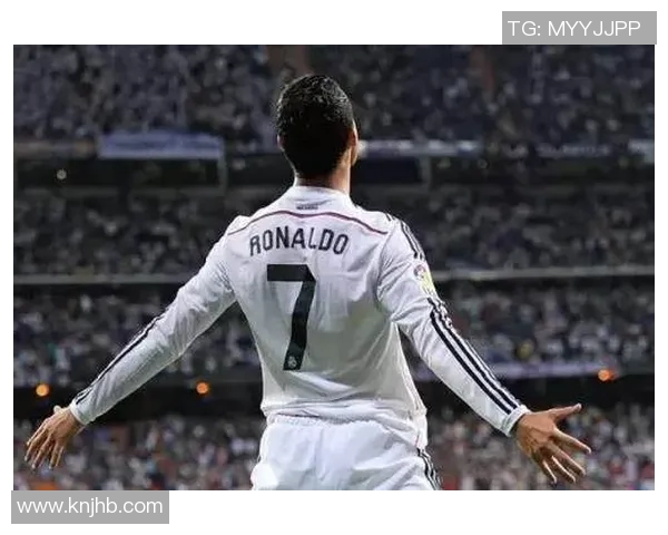 足球球星的独特风格与技术特点分析：从梅西到C罗的全方位对比