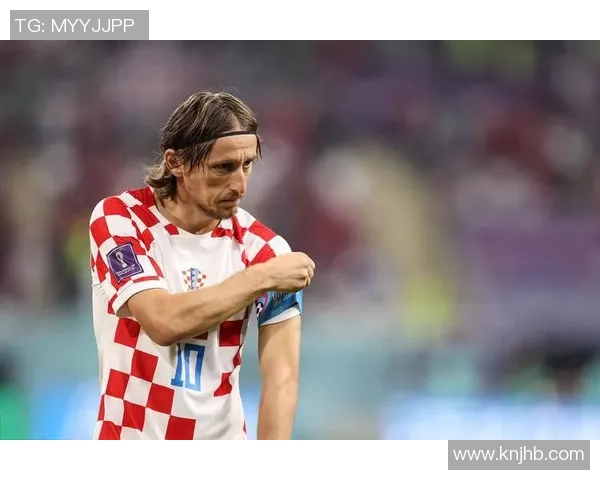 高清足球球星风采展现 超越赛场的经典瞬间与无限魅力